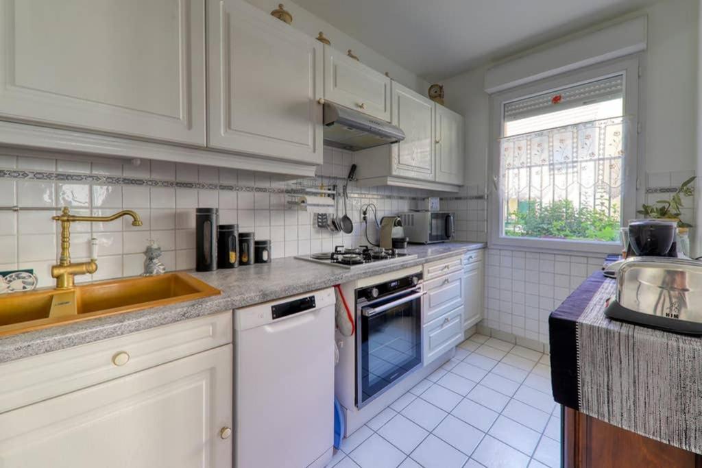 Amilly Park 6 Personnes 2 Chambres Pk Prive En Sous Sol Serris Buitenkant foto