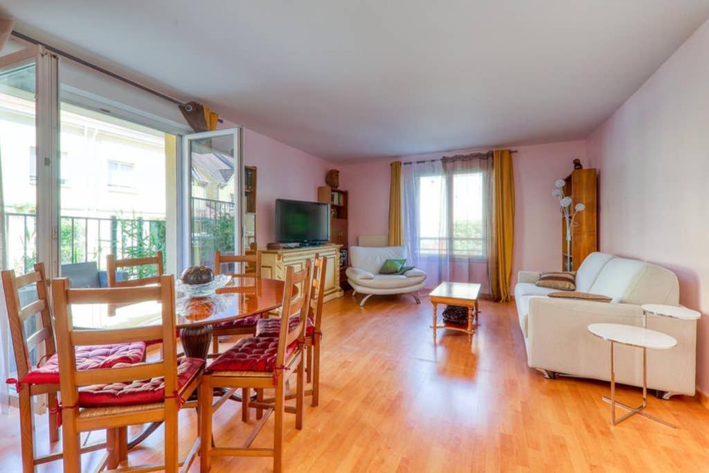 Amilly Park 6 Personnes 2 Chambres Pk Prive En Sous Sol Serris Buitenkant foto